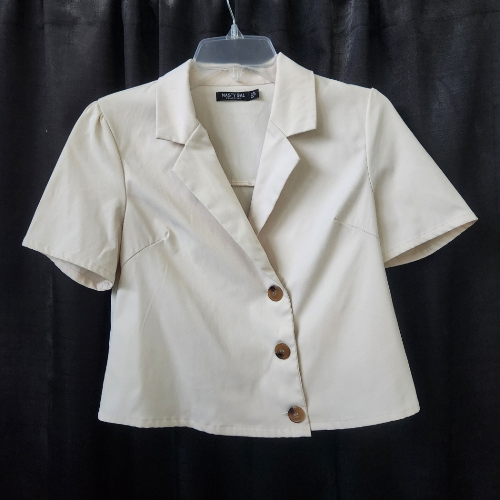 Off White Cropped Button Down - Nasty Gal